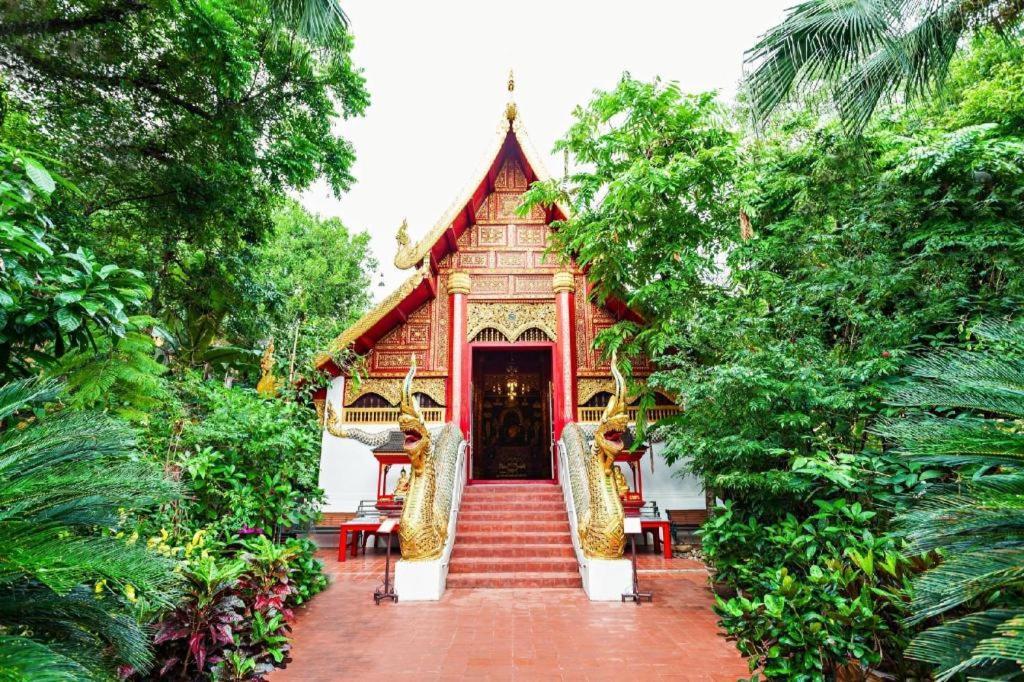 บีทู เชียงราย ไนท์ บาร์ซา บูติค แอนด์ บัดเจ็ท โฮเทล Hotel ภายนอก รูปภาพ